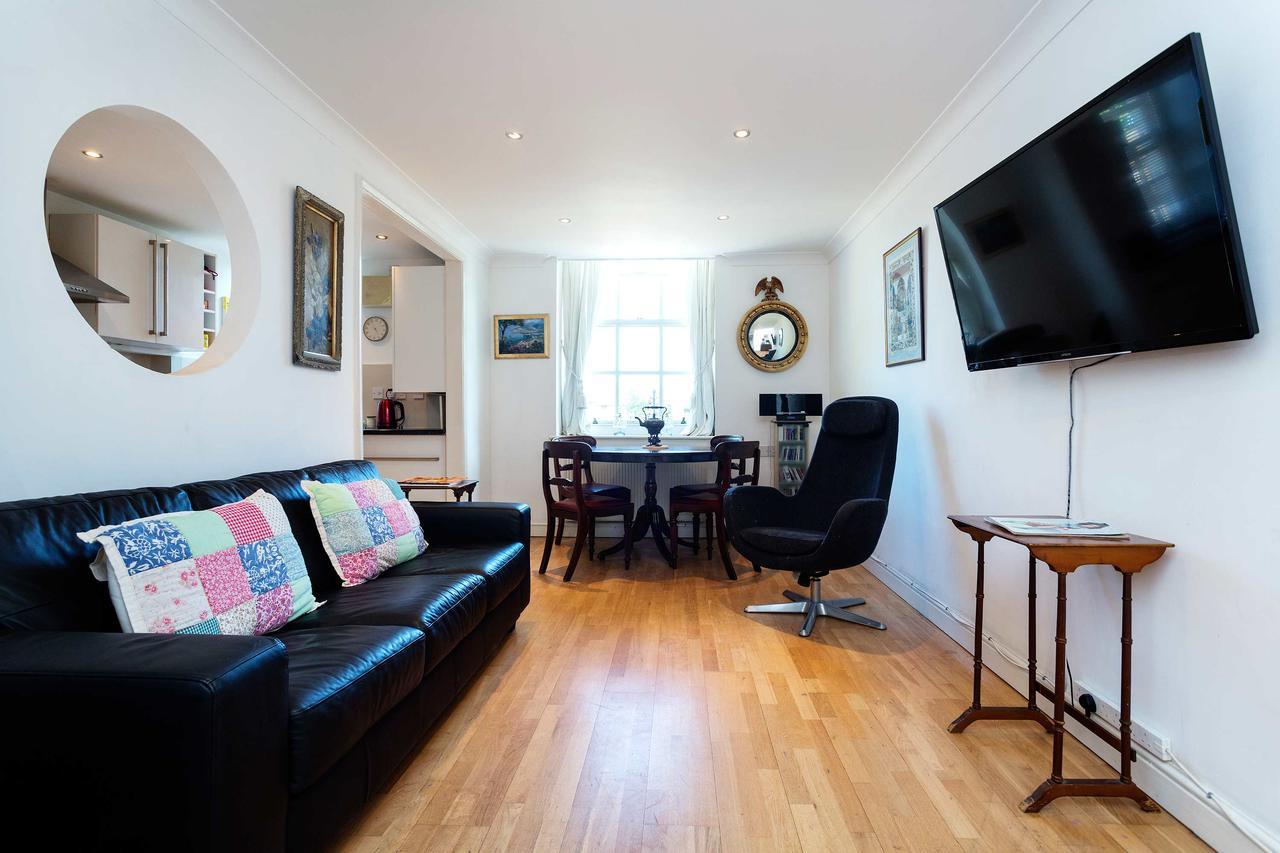 Appartamento Veeve - Tranquility In Ladbroke Grove Londra