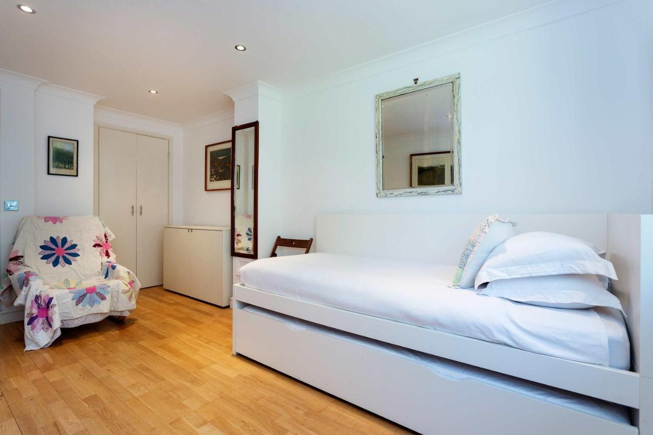Veeve - Tranquility In Ladbroke Grove Londra