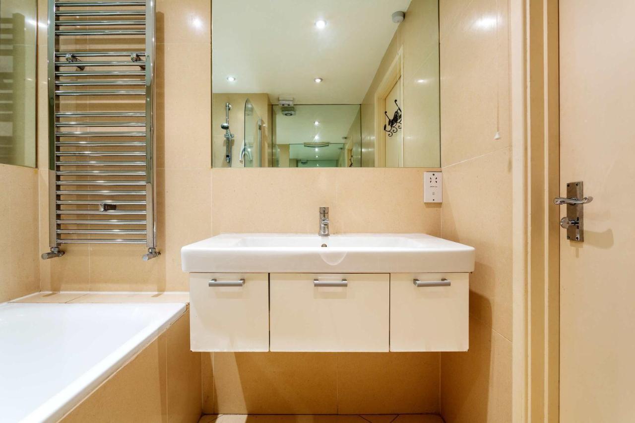 Appartamento Veeve - Tranquility In Ladbroke Grove Londra